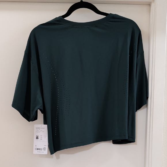 Athleta Ultimate Lasercut Crop Tee Teal NWT - Picture 4 of 8